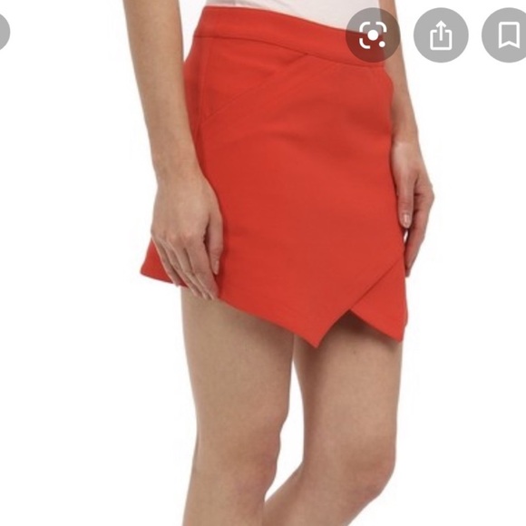 Top and skirt set by BCBGmaxaazaria - Picture 3 of 14